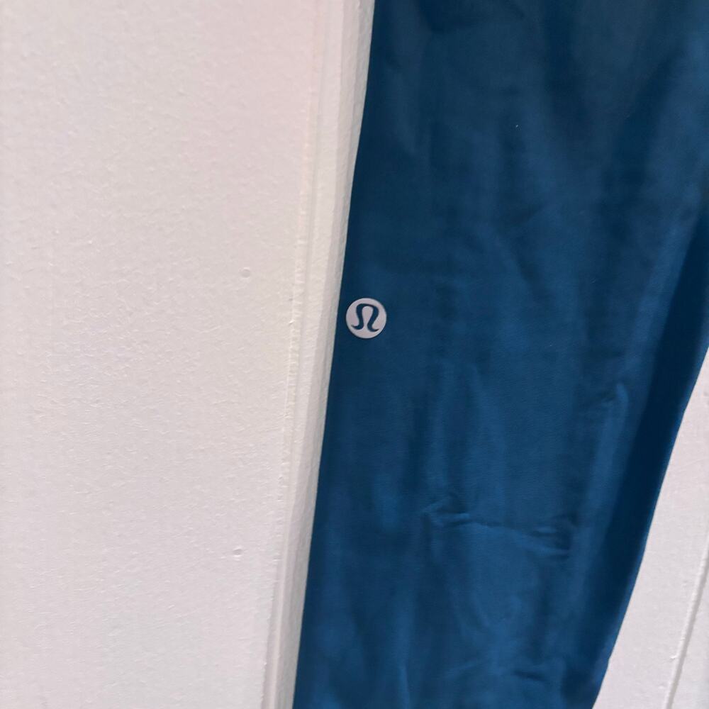Lululemon Fast and Free High-Rise Thermal Tight 25" (5 Pocket) in Green Jasper - Picture 7 of 7